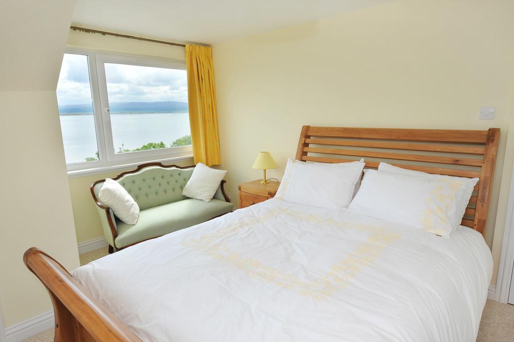 Roth Ach Bed & Breakfast Avoch Room photo